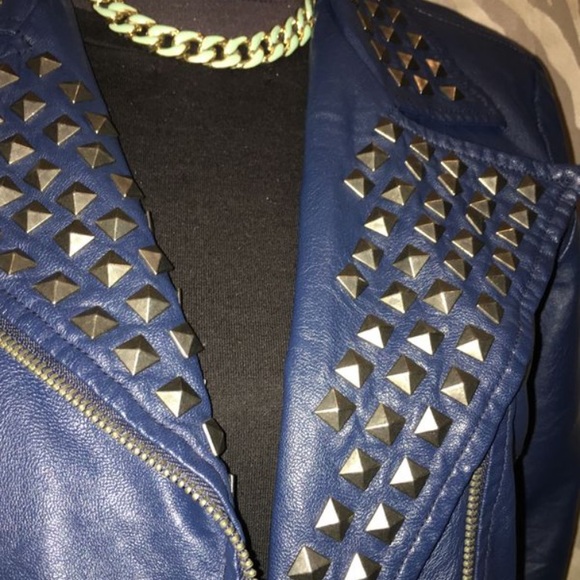 Jacket - Picture 3 of 3